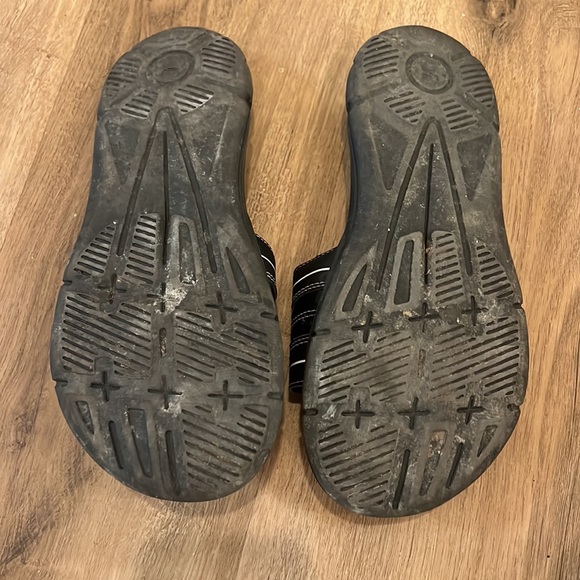 Under Armour comfort foam slides - Picture 3 of 3